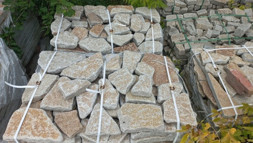 Плитняк гранитный галтованный купить в Республике Адыгея