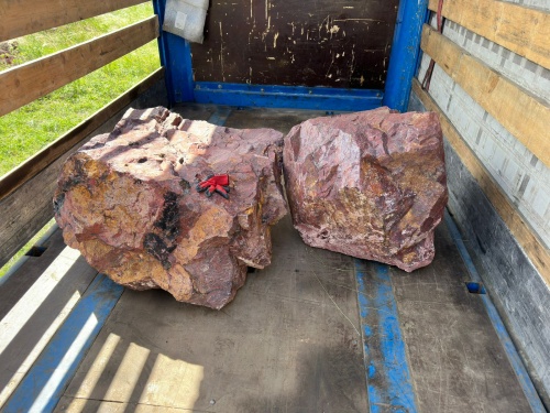 Ландшафтные глыбы красно-фиолетовые 200-1000 килограмм купить в Республике Адыгея