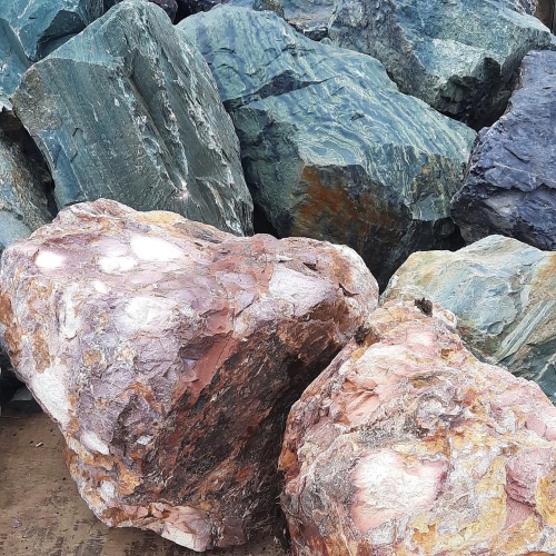 Ландшафтные глыбы красно-фиолетовые 200-1000 килограмм купить в Республике Адыгея