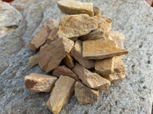 Златолит жёлтый декоративная каменная крошка купить в Республике Адыгея