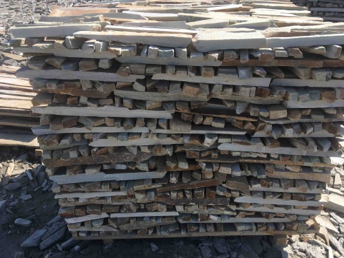 Горбушка златолит золотистый для облицовки купить в Республике Адыгея