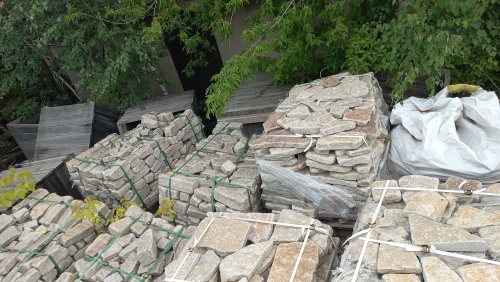 Гранитный плитняк галтованный для парковки купить в Республике Адыгея