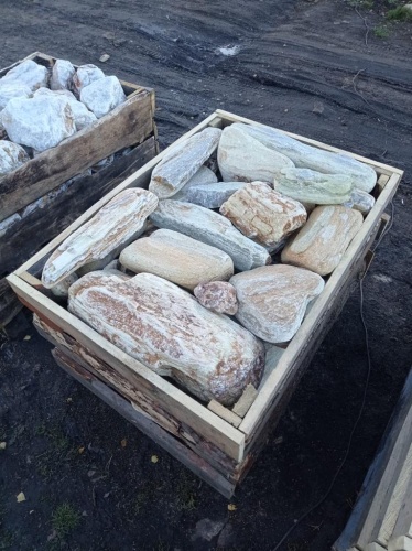 Златолит жёлтый, жёлто-зелёный глыбки и валуны для ланшафтного дизайна купить в Республике Адыгея