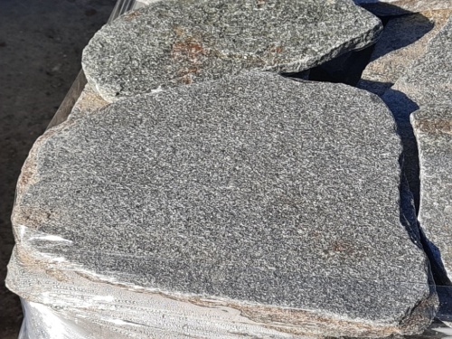 Златолит серебристый галтованный для лестниц купить в Республике Адыгея