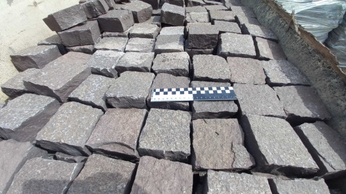 Лемезит колотая брусчатка 10 * 10 см. для парковки купить в Республике Адыгея